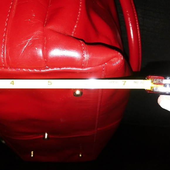 LG handbag - Picture 10 of 12